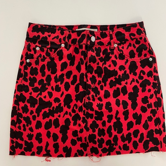 Topshop red cow print mini skirt - Picture 1 of 3